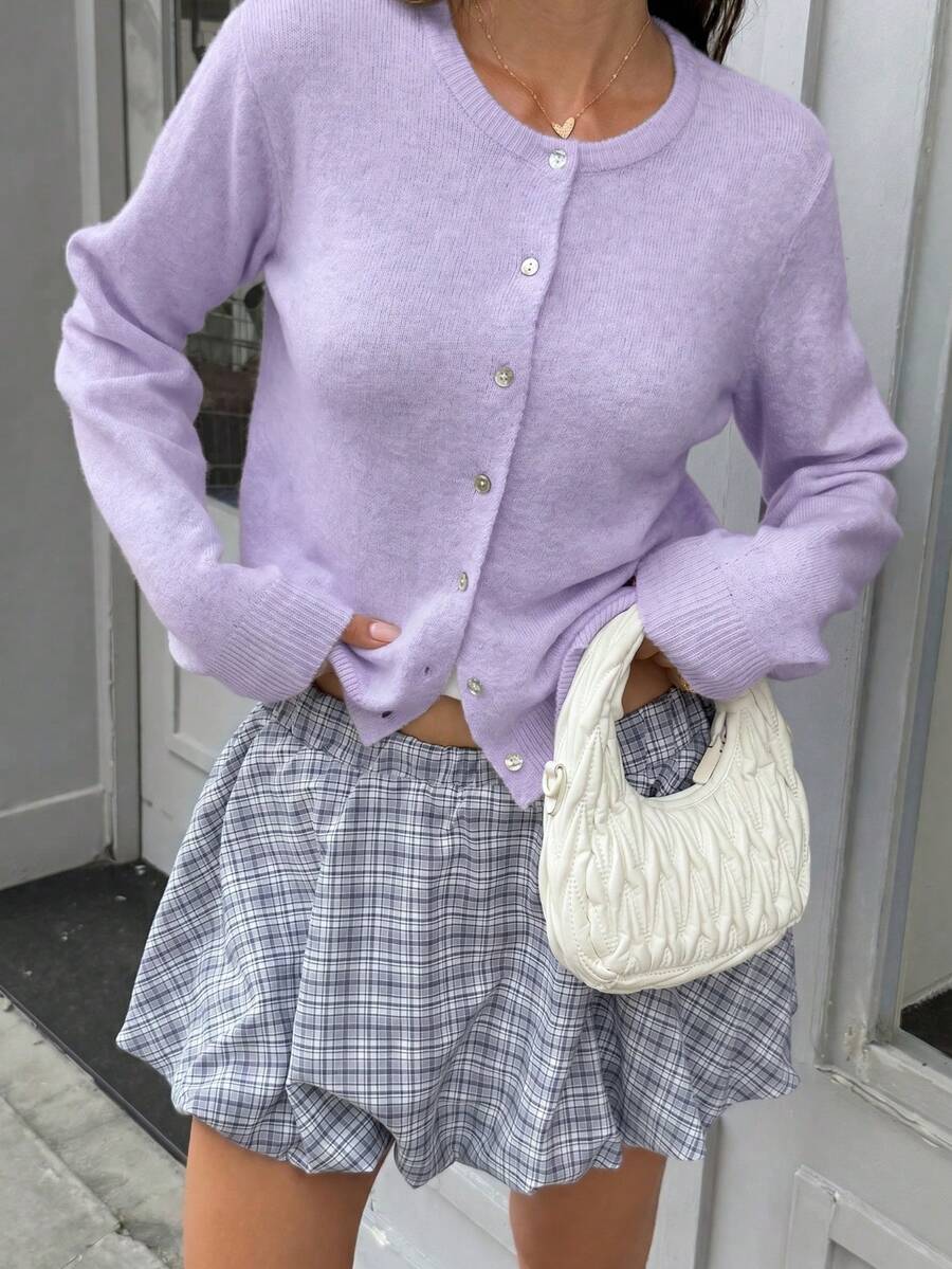 Damen Strickjacke Y2K Stil – Lässiger Rundhals Cardigan mit Knopfleiste für Alltag & Büro