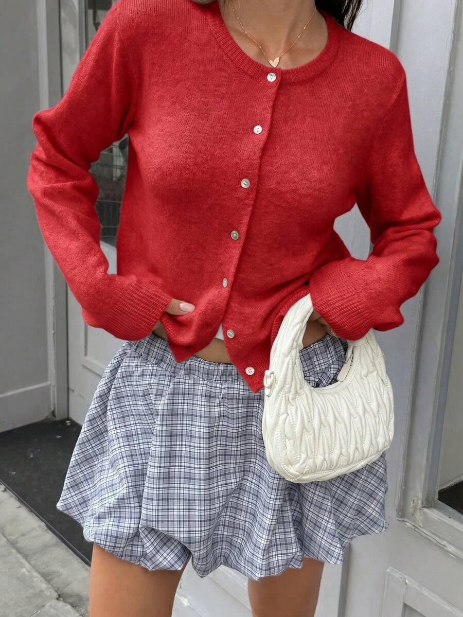 Damen Strickjacke Y2K Stil – Lässiger Rundhals Cardigan mit Knopfleiste für Alltag & Büro